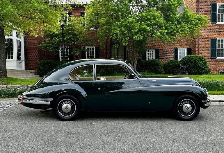 Bristol-403-1954-Green-Beige-Leather