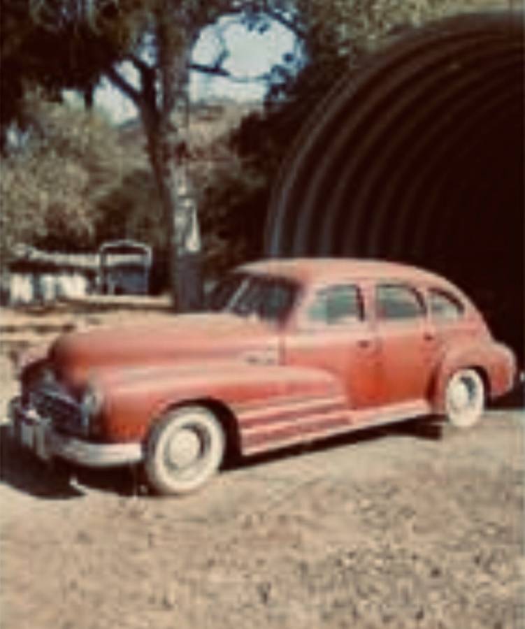Buick-1947-red-3