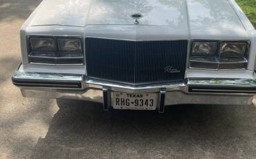 Buick-1985-white-3