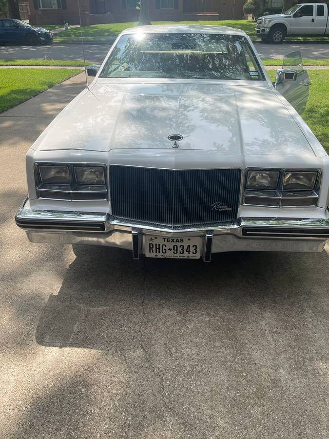 Buick-1985-white-3