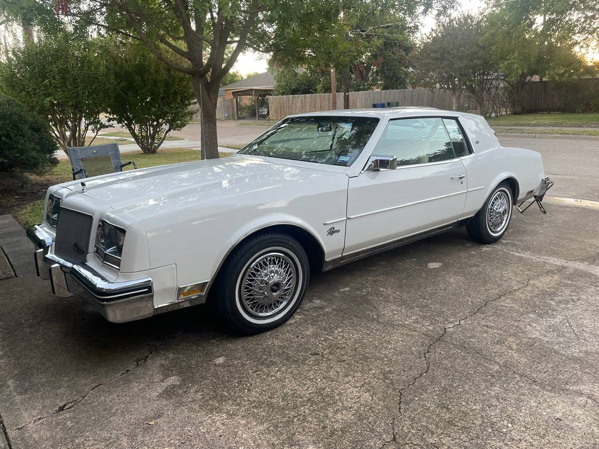 Buick-1985-white