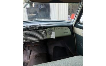 Buick-4-dr-sedan-1953-Green-Green-19