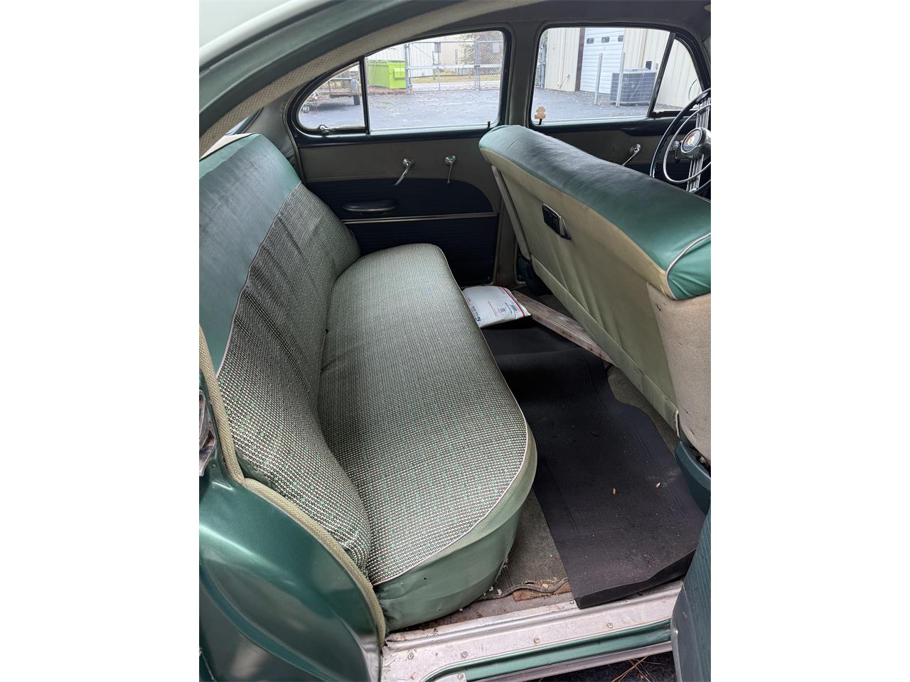 Buick-4-dr-sedan-1953-Green-Green-20