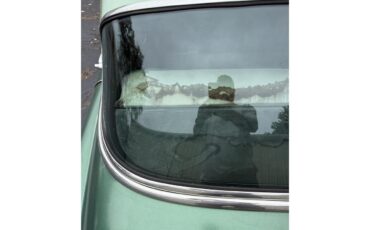 Buick-4-dr-sedan-1953-Green-Green-22