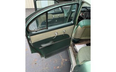 Buick-4-dr-sedan-1953-Green-Green-6