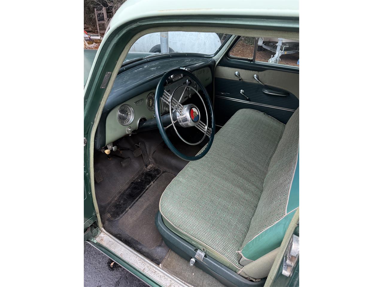 Buick-4-dr-sedan-1953-Green-Green-8