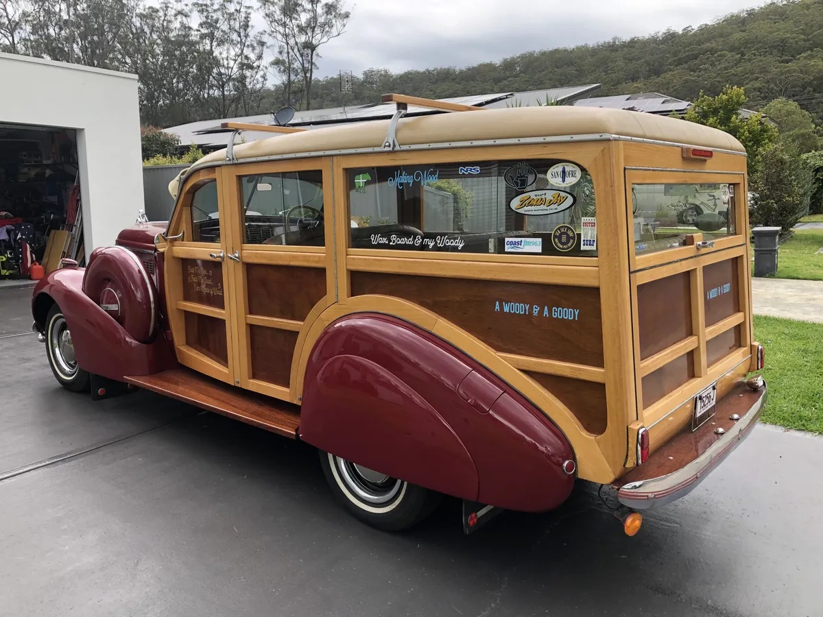 Buick-40-1937-Maroon-Cream-13