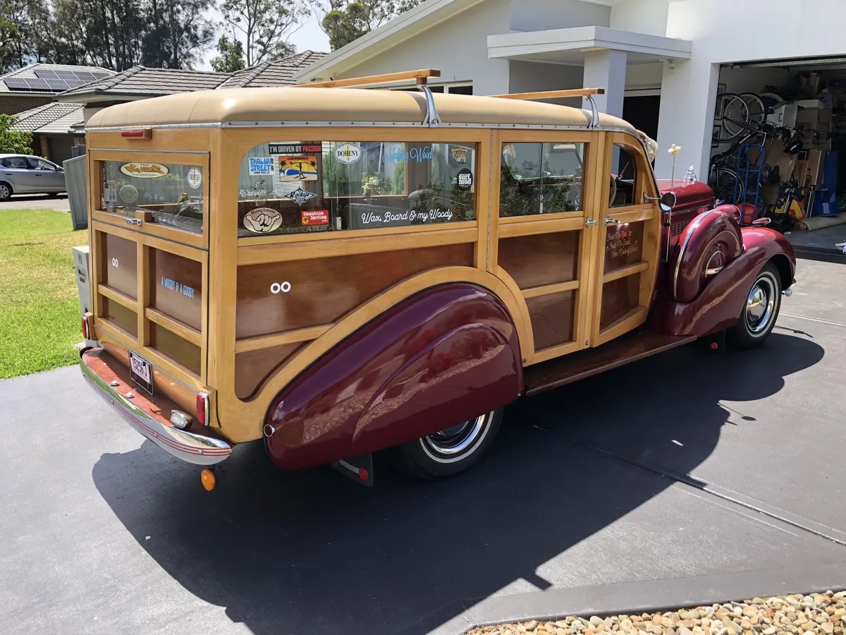 Buick-40-1937-Maroon-Cream-16