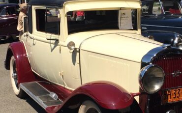 Buick-64-1930-Burgundy-And-Cream-Beige-4