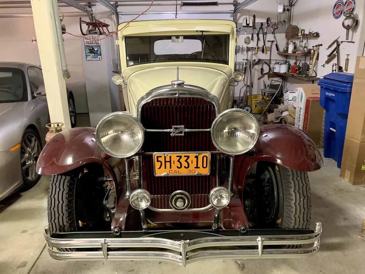Buick-64-1930-Burgundy-And-Cream-Beige-5