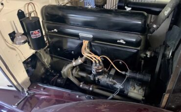 Buick-64-1930-Burgundy-And-Cream-Beige-7