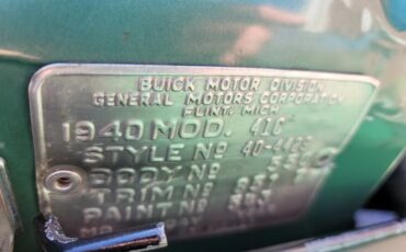 Buick-Century-1940-Green-Saddle-13