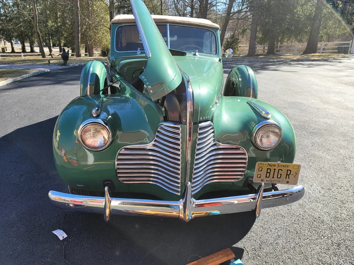 Buick-Century-1940-Green-Saddle-3
