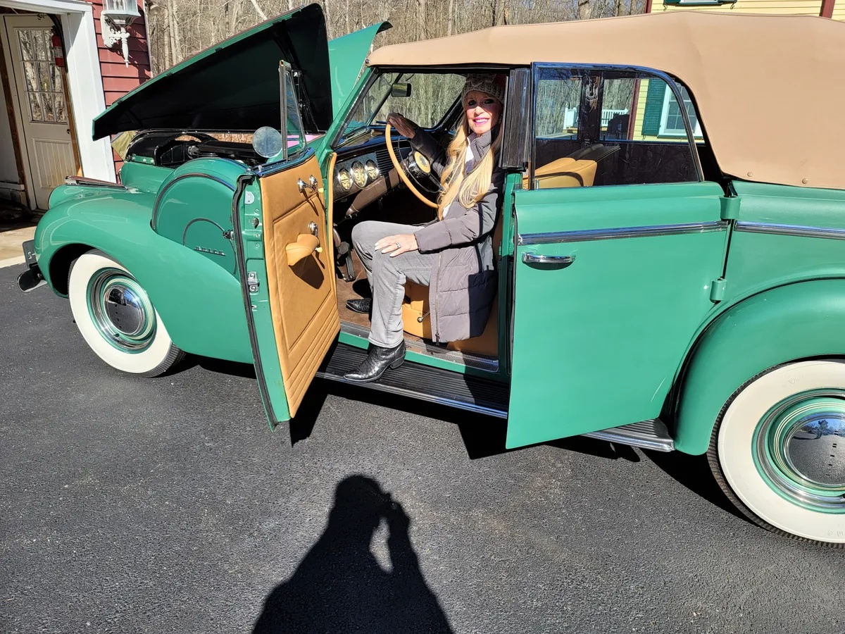 Buick-Century-1940-Green-Saddle-9