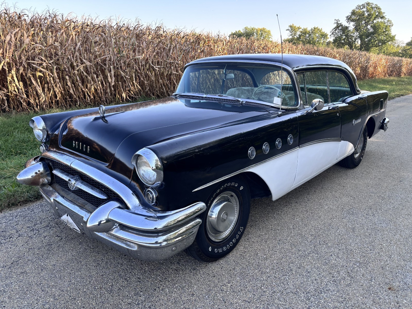Buick-Century-1955-Sedan-2