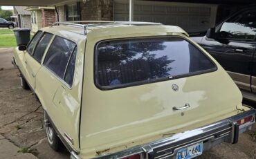Buick-Century-1977-Canary-Yellow-Tan-1