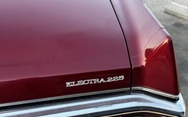 Buick-Electra-225-1973-Red-White-10