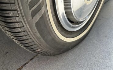 Buick-Electra-225-1973-Red-White-11