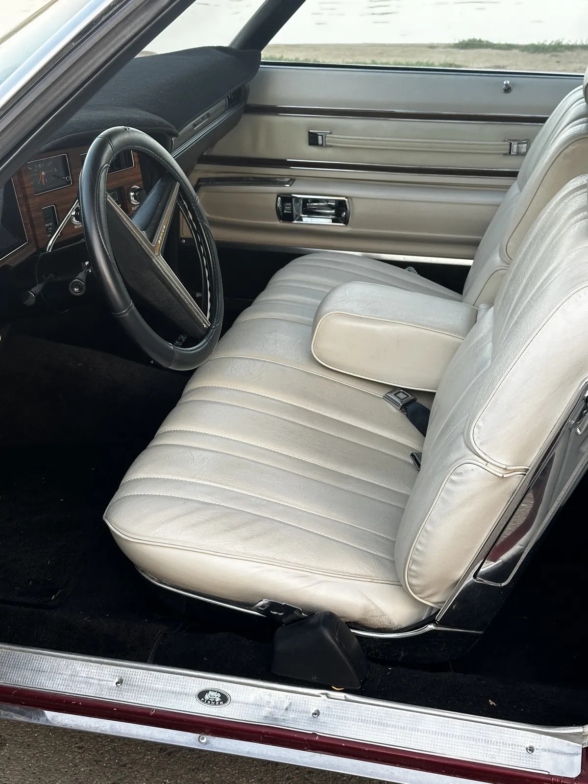 Buick-Electra-225-1973-Red-White-15