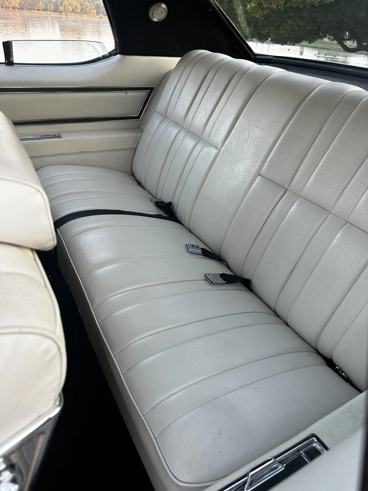 Buick-Electra-225-1973-Red-White-16