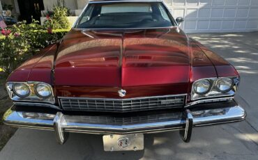 Buick-Electra-225-1973-Red-White-9