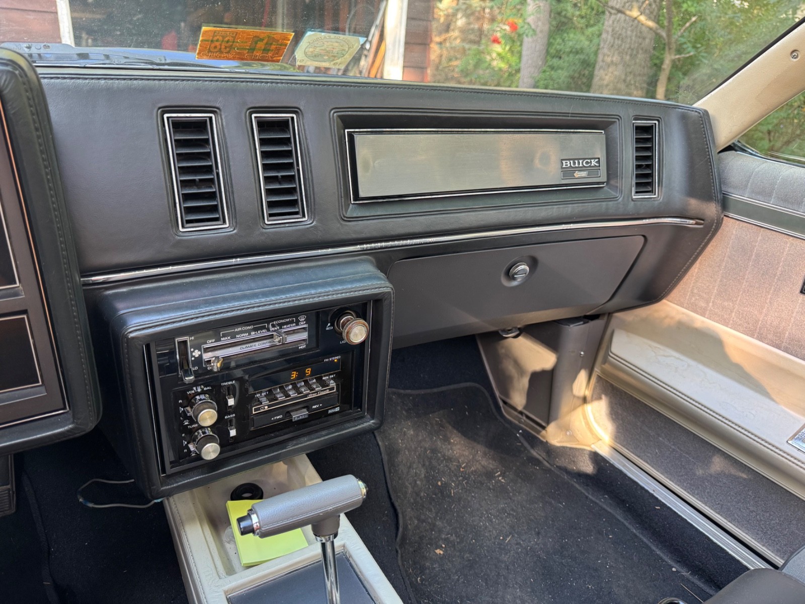 Buick-Grand-National-1984-1
