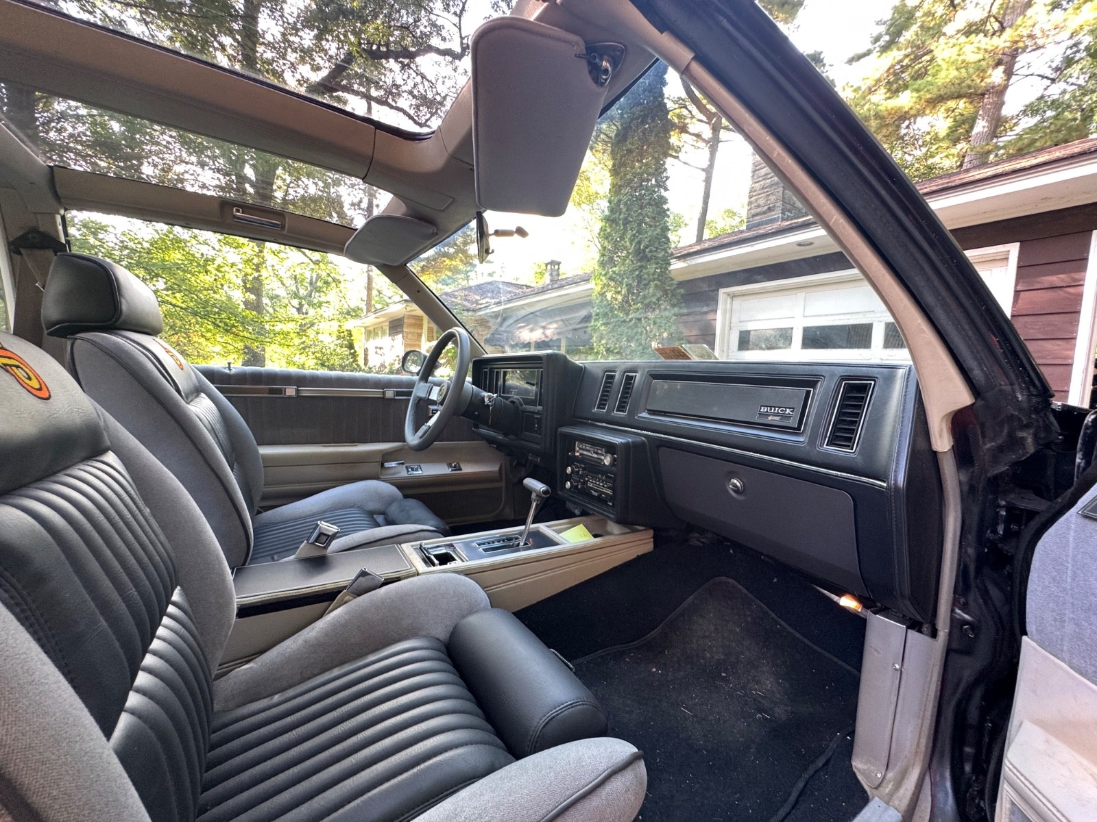 Buick-Grand-National-1984-18