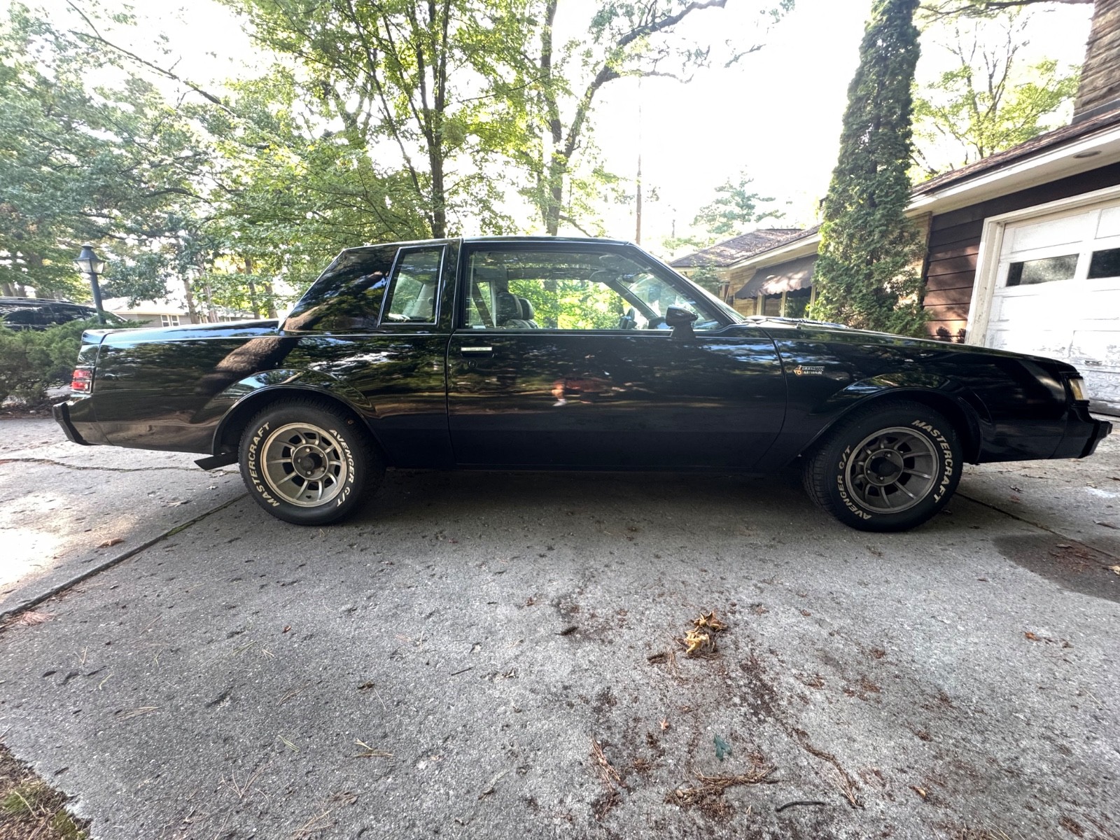 Buick-Grand-National-1984-22