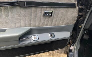 Buick-Grand-national-regal-1986-Black-Black-amp-Gray-5