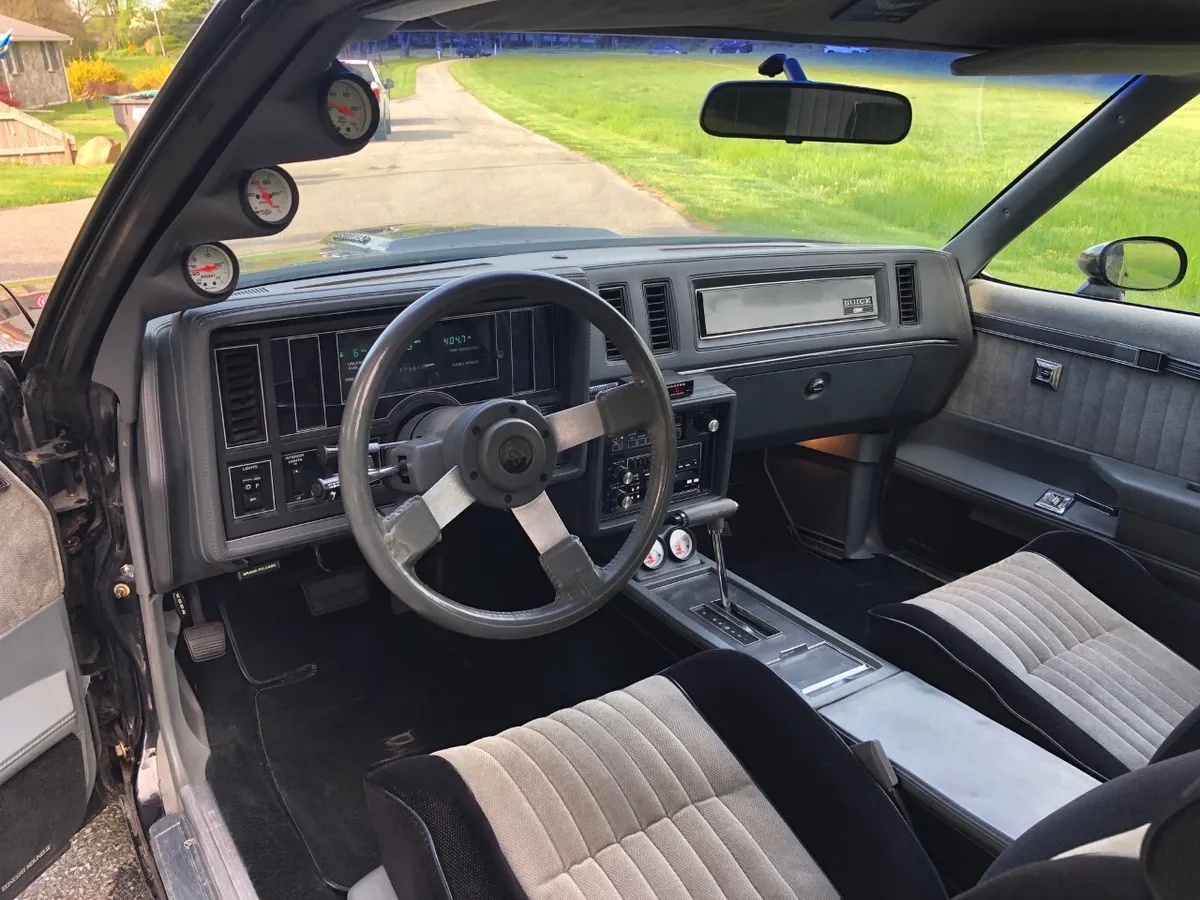 Buick-Grand-national-regal-1986-Black-Black-amp-Gray-7