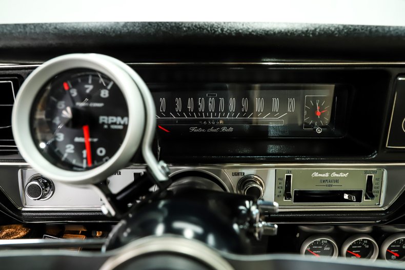 Buick-Gs-1969-Regal-Black-Pearl-White-22