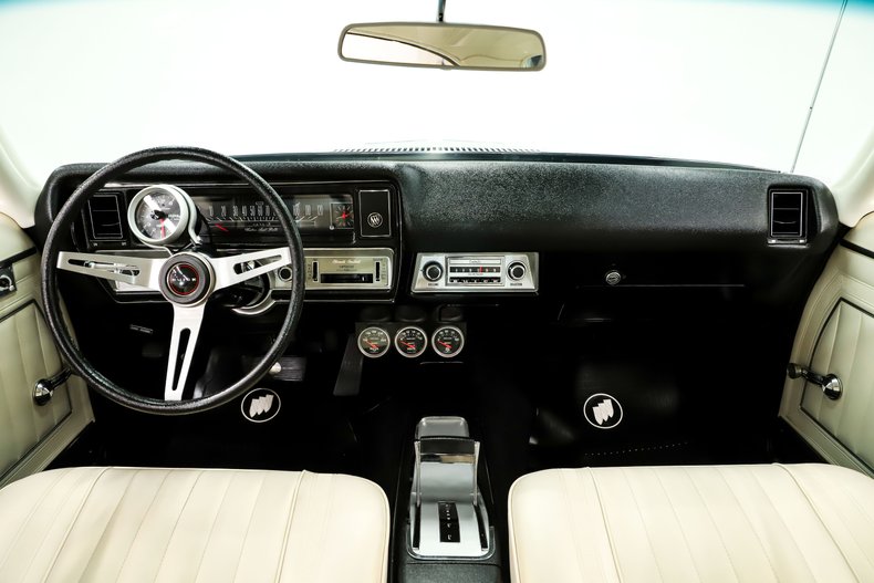 Buick-Gs-1969-Regal-Black-Pearl-White-26