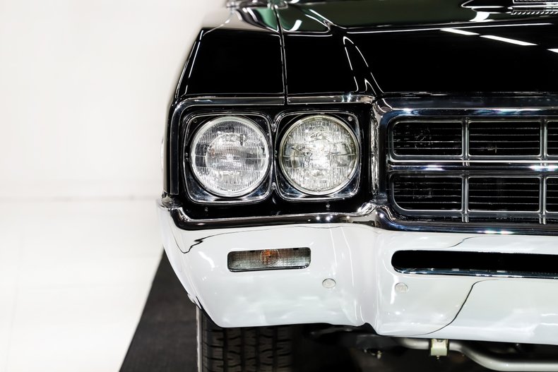 Buick-Gs-1969-Regal-Black-Pearl-White-28