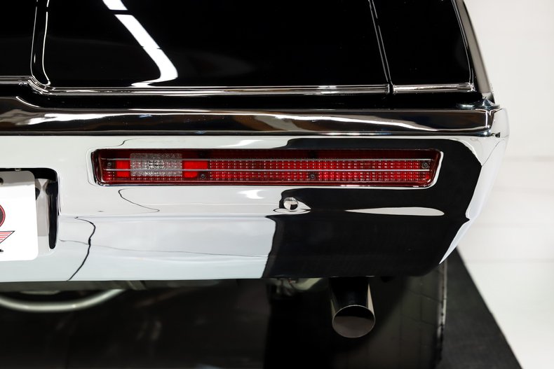 Buick-Gs-1969-Regal-Black-Pearl-White-43