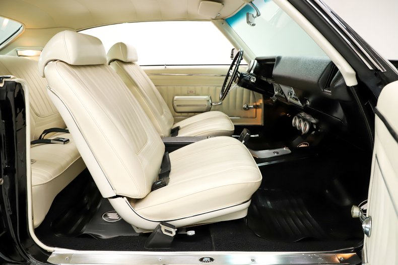 Buick-Gs-1969-Regal-Black-Pearl-White-8