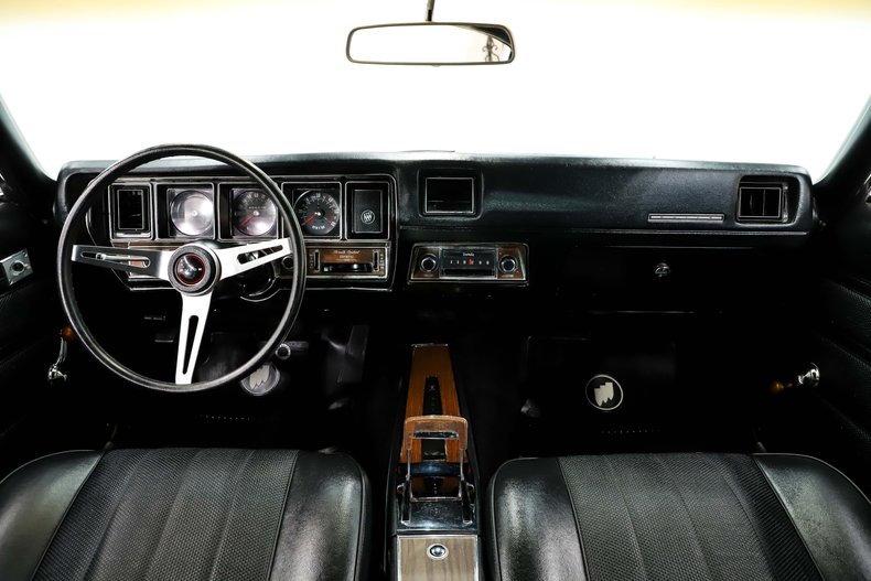 Buick-Gs-455-1970-Glacier-White-Black-22