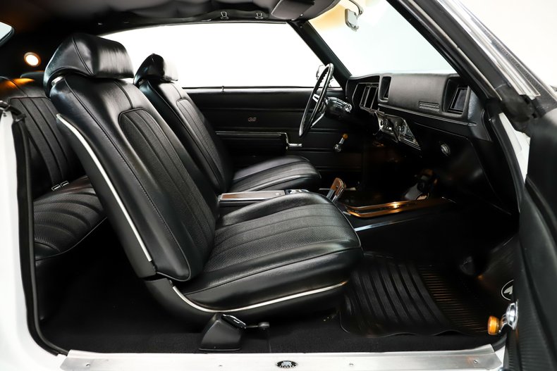 Buick-Gs-455-1970-Glacier-White-Black-42