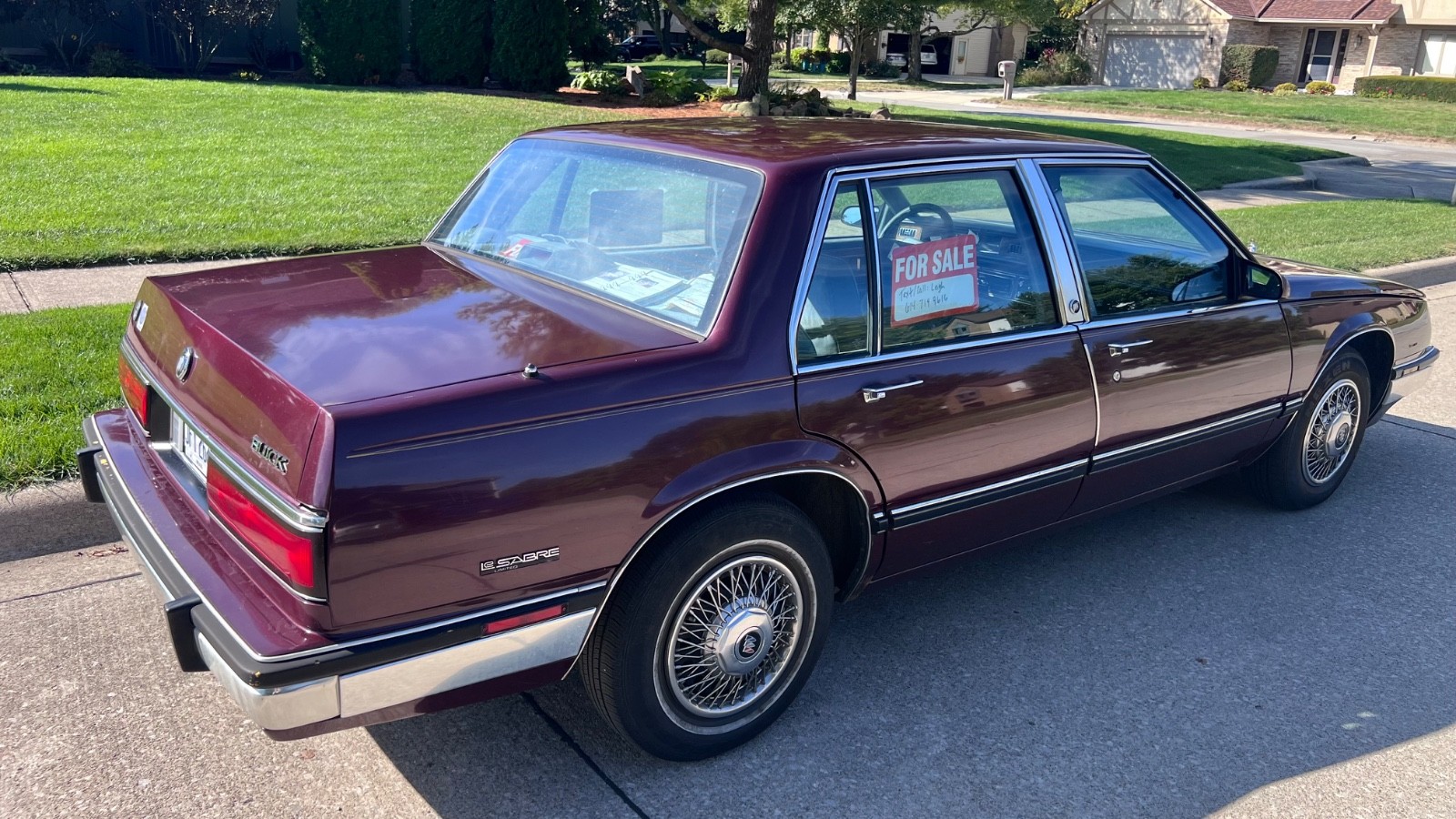Buick-LeSabre-1989-Sedan-16