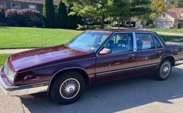 Buick-LeSabre-1989-Sedan