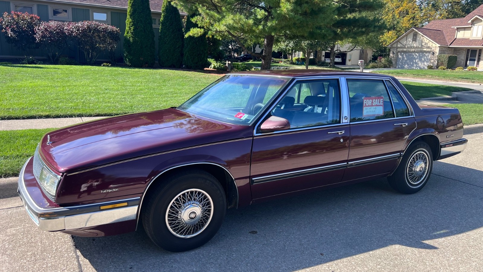 Buick-LeSabre-1989-Sedan