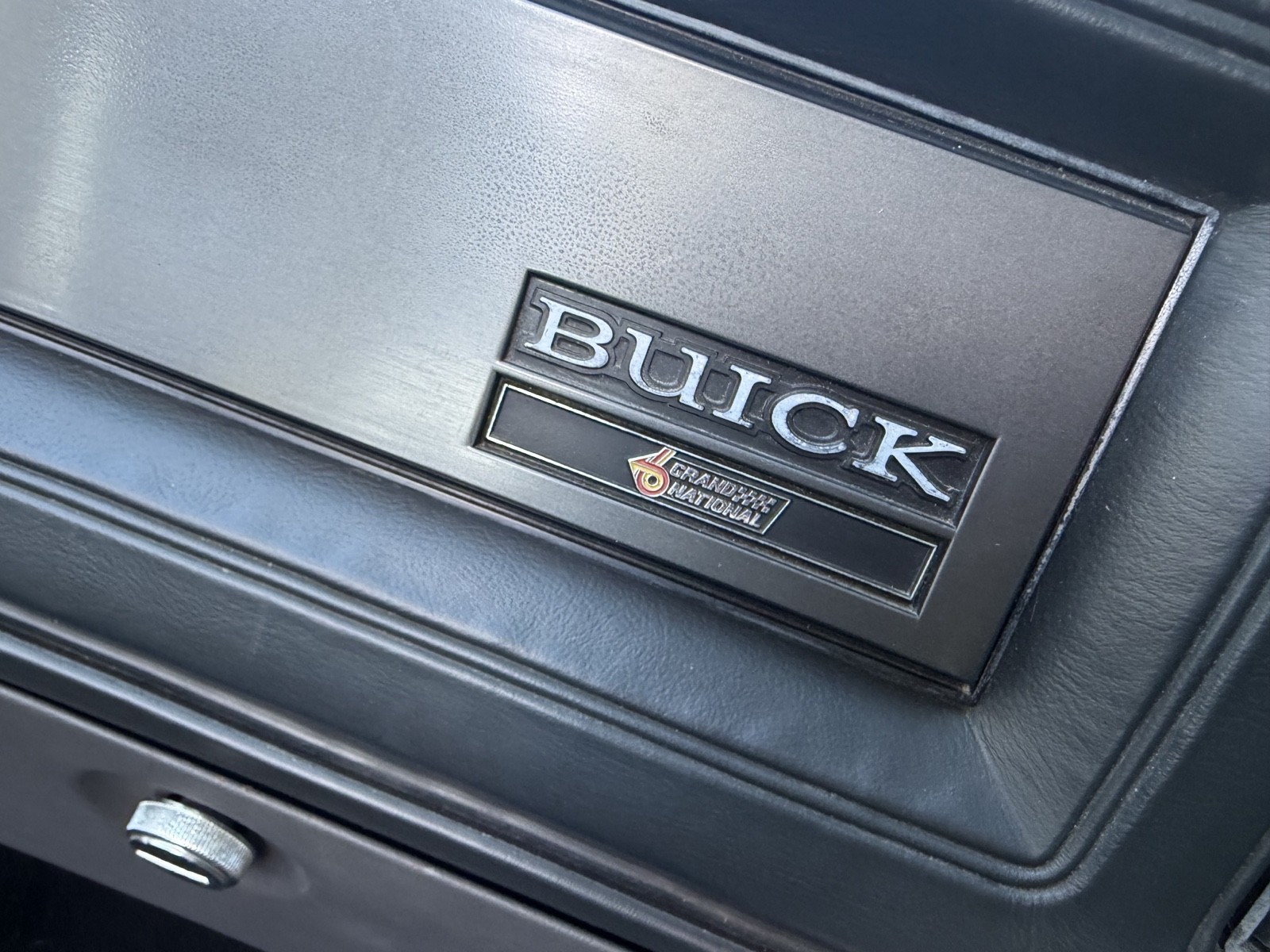 Buick-Regal-1984-Coupe-12