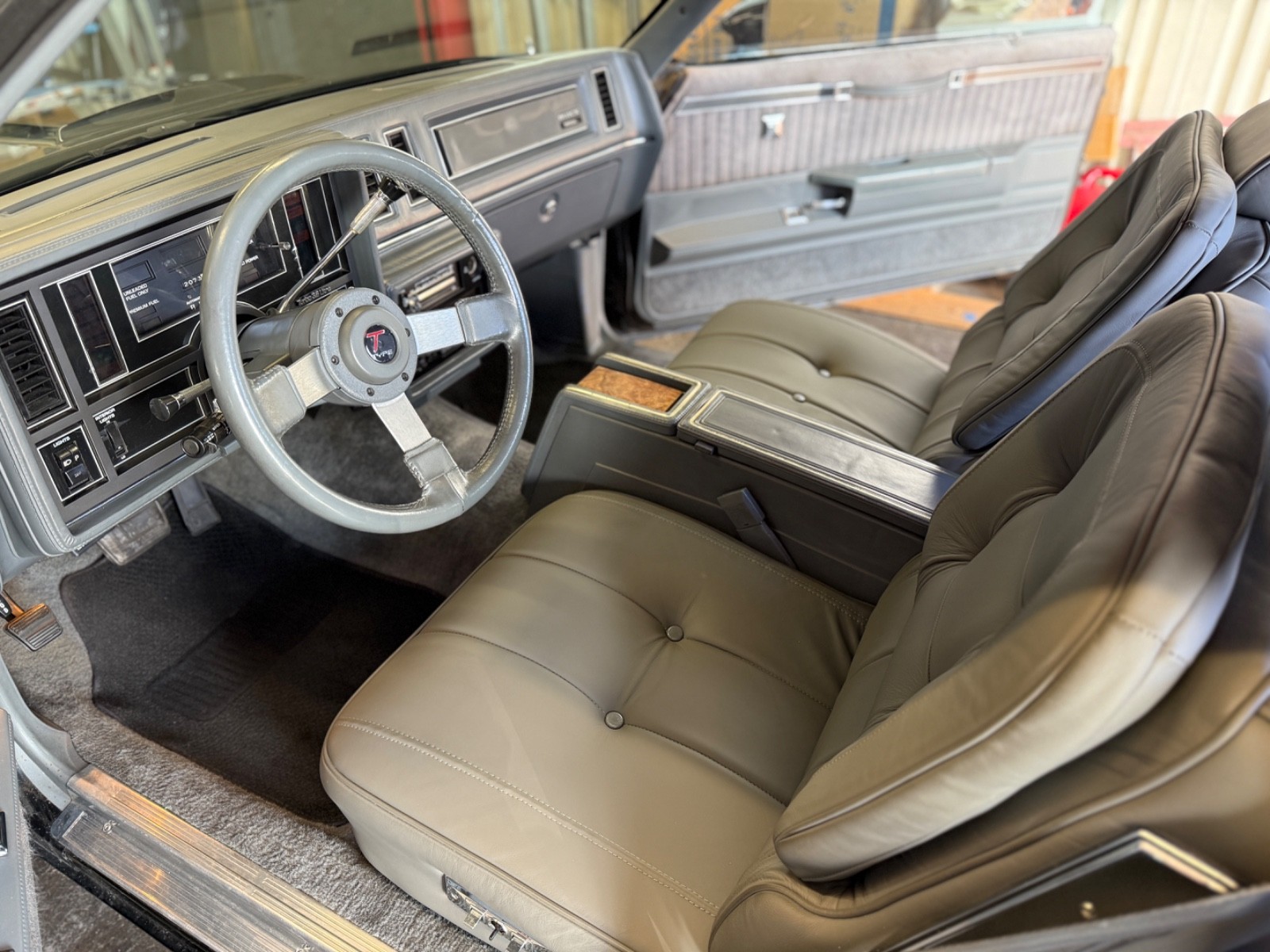 Buick-Regal-1985-23