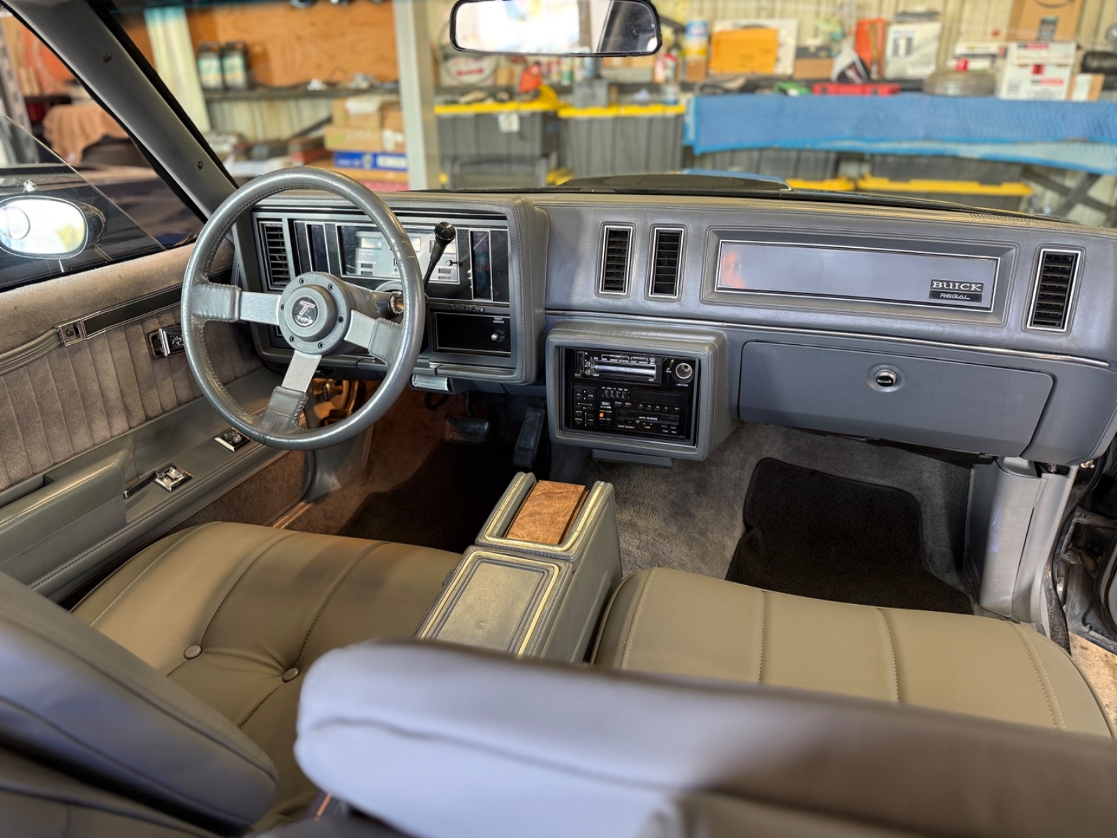 Buick-Regal-1985-24