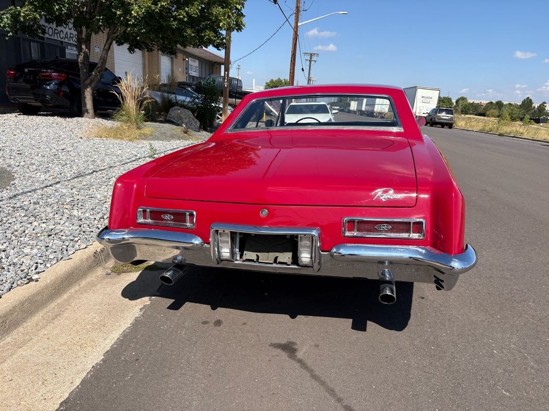 Buick-Rivera-1964-18