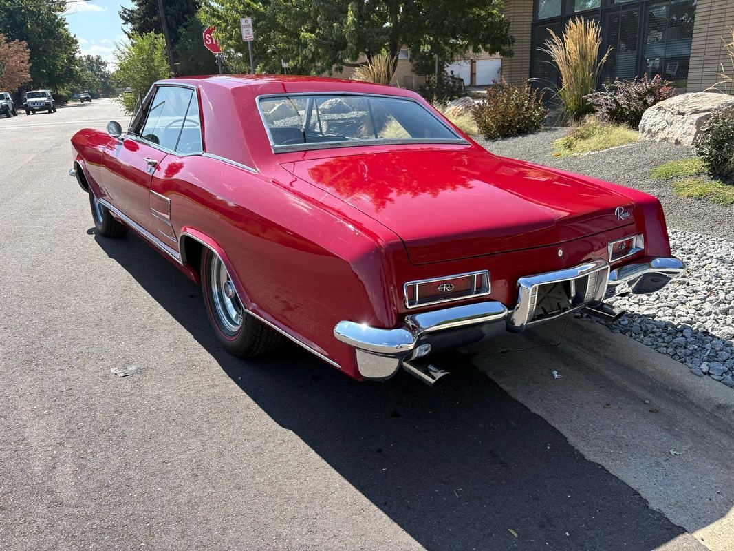Buick-Rivera-1964-3