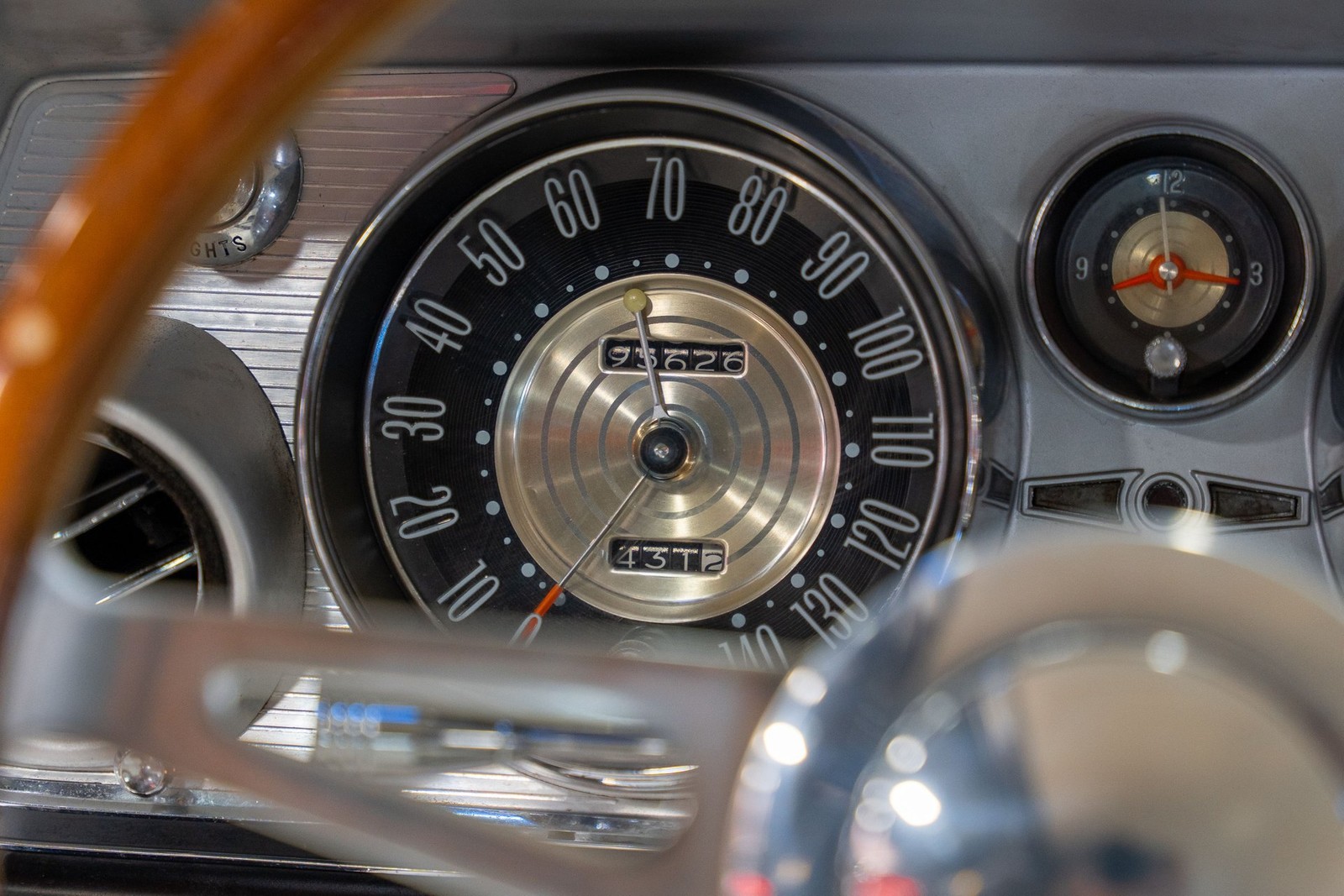 Buick-Riviera-1964-Coupe-36