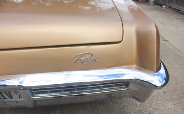 Buick-Riviera-1965-Coupe-24