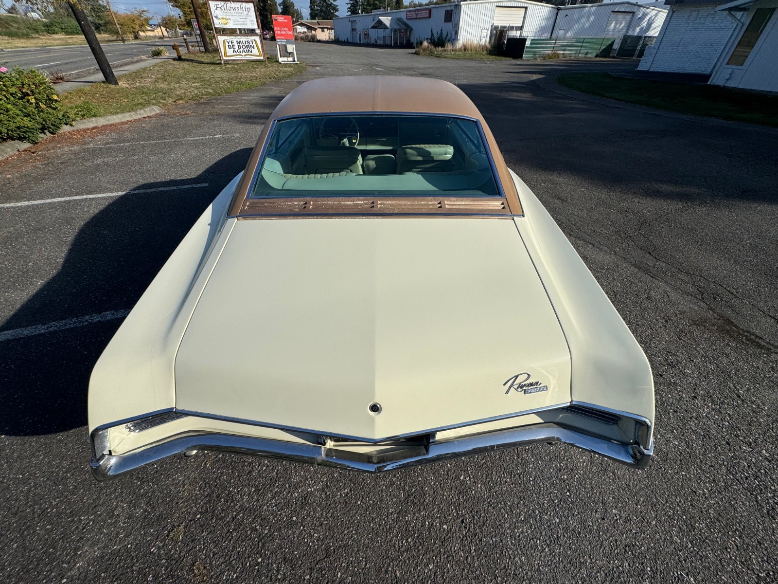 Buick-Riviera-1967-1