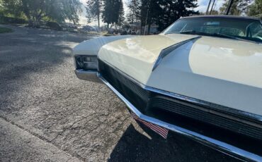 Buick-Riviera-1967-8