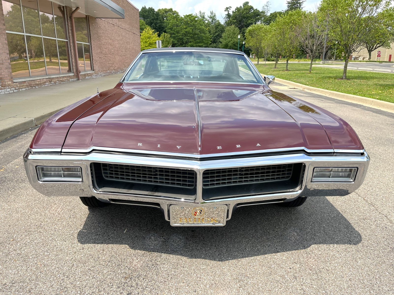 Buick-Riviera-1968-2-door-hardtop-12